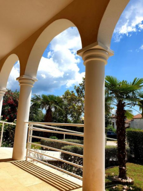  IstraNova Apartments  Ровинь